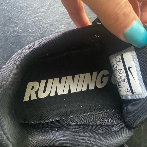 Nike Zoom Windflo 5 Running Shoes - Picture 6 of 8